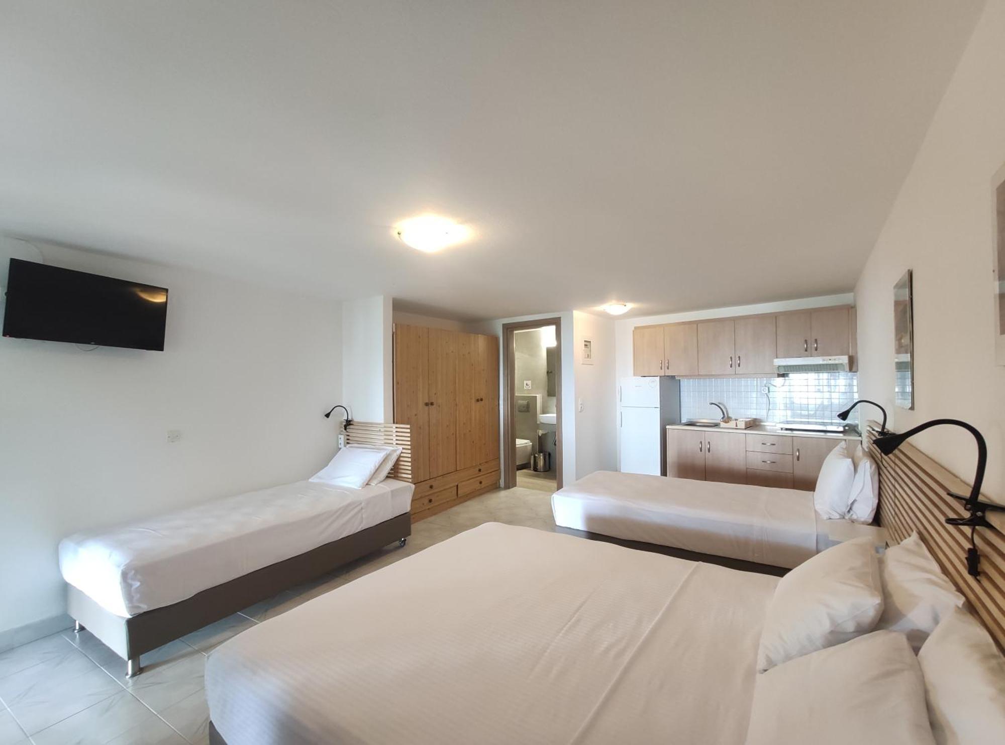 Para Thin Alos Inn Neos Marmaras Exteriör bild
